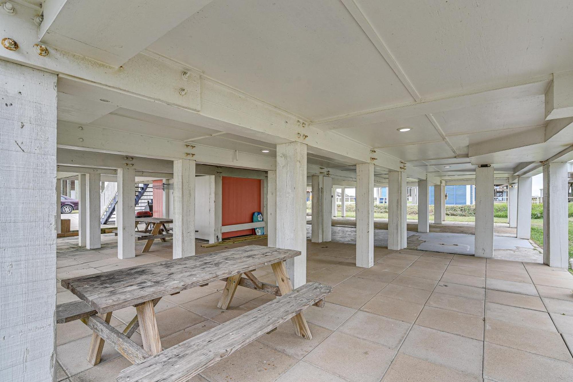 Large Group Gulf Retreat, Steps To Surfside Beach! Exteriér fotografie