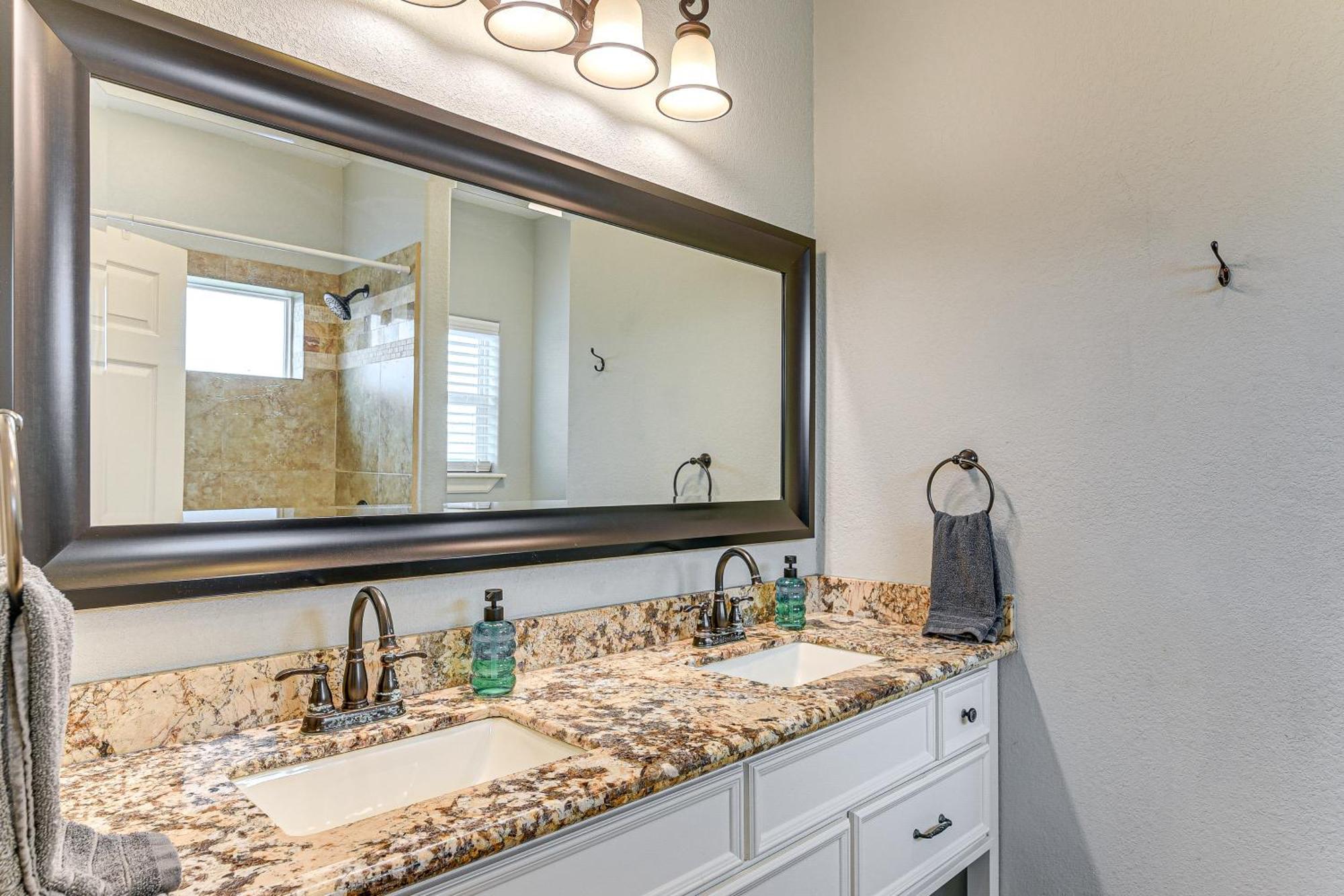 Large Group Gulf Retreat, Steps To Surfside Beach! Exteriér fotografie