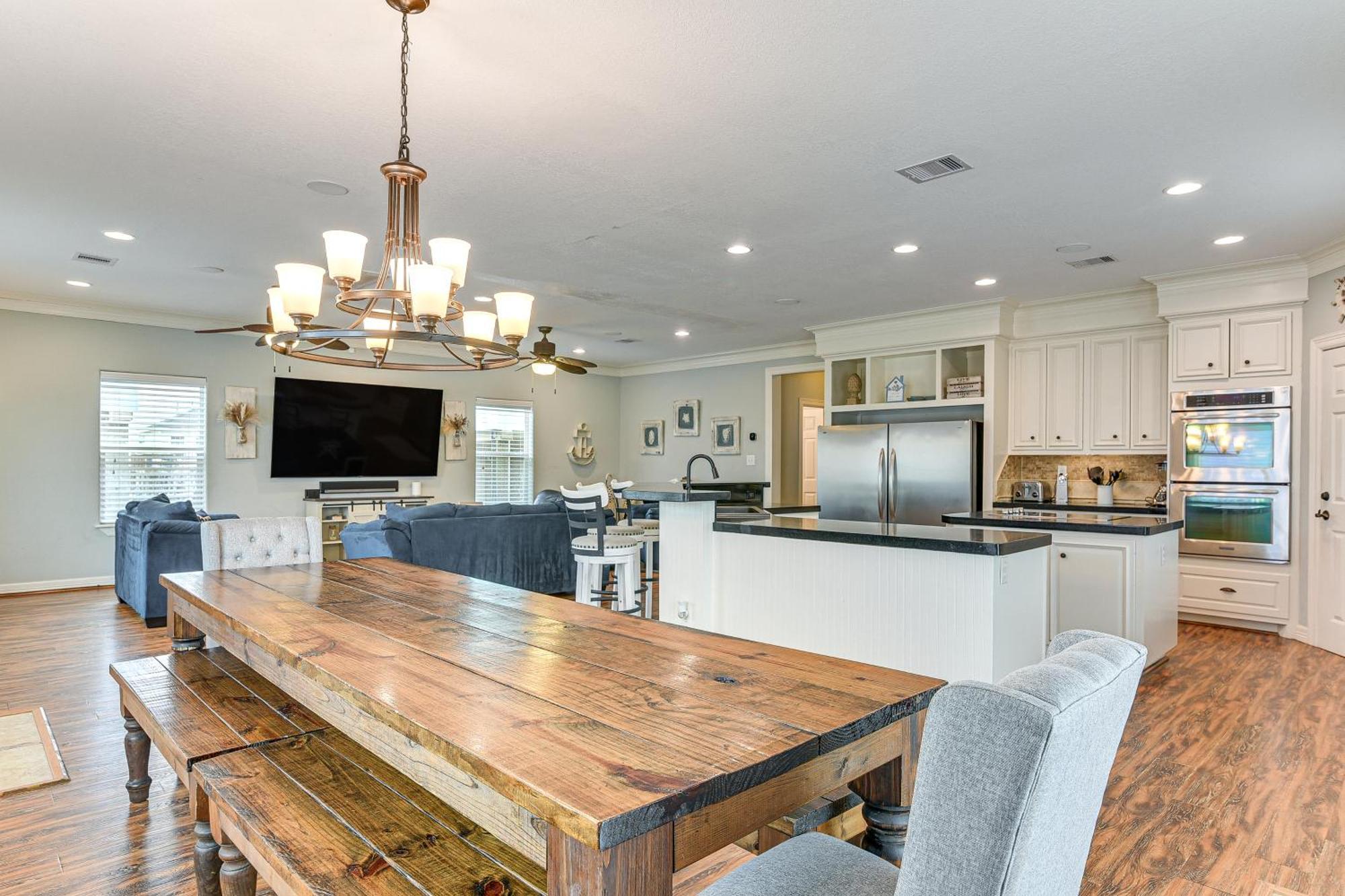 Large Group Gulf Retreat, Steps To Surfside Beach! Exteriér fotografie
